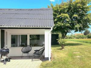 Gallery image of 8 person holiday home in Løkken-By Traum in Løkken