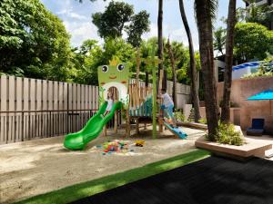 Zona de juegos infantil en Novotel Phuket Kata Avista Resort and Spa