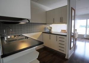 Kuchyň nebo kuchyňský kout v ubytování Hotell Dalsland + 8 fotografií