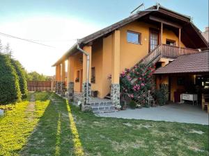 Foto dalla galleria di Gáll vendégház a Lăzarea