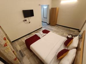 TV a/nebo společenská místnost v ubytování GT Grande Hotel-Near US Consulate