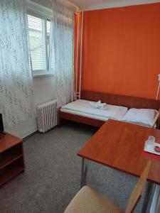 Posteľ alebo postele v izbe v ubytovaní BEST Hotel Garni