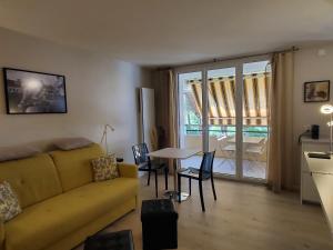 Kuchyňa alebo kuchynka v ubytovaní MIOUGRANO Studio 25m2 Piscine 300m Plage + 8 fotografií