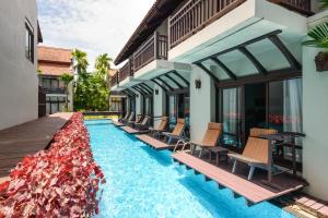 Bazén v ubytování Khaolak Oriental Resort - Adult Only nebo v jeho okolí