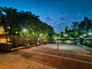 伊加特普里Hotel Ashwin Igatpuri, Pure Veg & Jain Food的相册照片