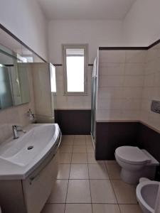 A bathroom at Casa Landolina Noto
