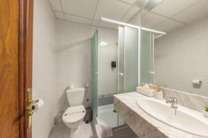 Kúpeľňa v ubytovaní Prague Hotel Carl Inn restaurant & Free Parking