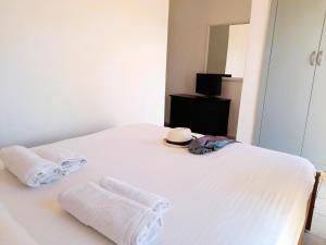 Postel nebo postele na pokoji v ubytování Fantastic 3 Bedrooms MAREVERDE, WIFI free
