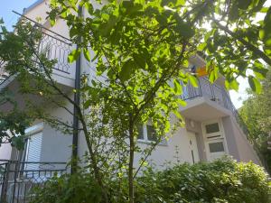 Budova, v ktorej sa apartmán nachádza
