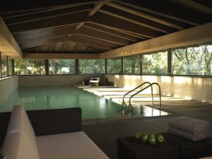 The swimming pool at or close to Mas de Torrent Hotel & Spa, Relais & Châteaux