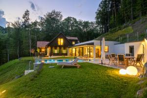 Bazén v ubytovaní eichberg living alebo v jeho blízkosti