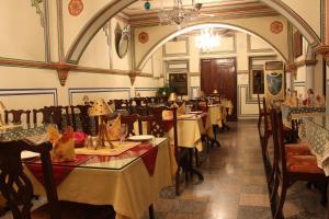 Restaurace v ubytování Madhuban - A Heritage Home
