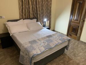 Galería fotográfica de Top Base Apartments en Accra