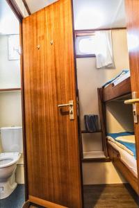 Un baño de Amice 37 fotos más