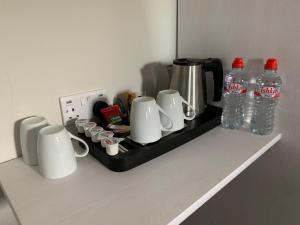 Kavos ir arbatos ruošimo rinkinys apgyvendinimo įstaigoje Madelines Accommodation