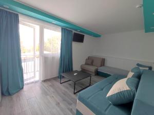 SOVA smart HOUSE tesisinde bir oturma alanı