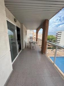 A balcony or terrace at COSTA DAURADA APARTAMENTS CENTER