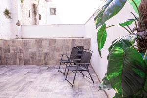 A balcony or terrace at Apartamentos BocairentHomes, en pleno centro de Bocairent, con pequeña piscina y parking privado