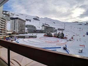 Appartement rénové, skis aux pieds, balcon sud, 5 pers., proche remontées et ESF - FR-1-344-595 semasa musim sejuk