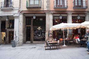 Disfruta, en la misma Plaza Mayor bonito y amplio vendégei
