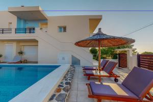 Bassein majutusasutuses Villa "A casa d' Irene"- Seaview Villa with private pool või selle lähedal
