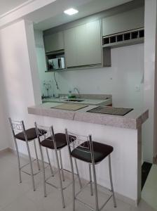 Küche/Küchenzeile in der Unterkunft Lindo apartamento 1 quarto próximo a Rua de Lazer Domingos Martins