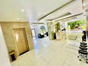 Vstupní hala nebo recepce v ubytování Dương Đông Hotel