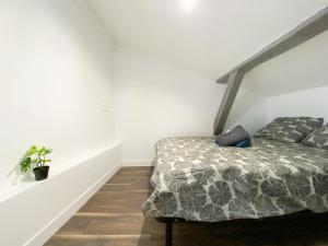 Posteľ alebo postele v izbe v ubytovaní Hypercentre 9 Toulousain appartement climatisé + 1 fotografia