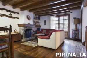 Imagine din galeria proprietății Arties centro ático duplex ARA în Arties +26 fotografii