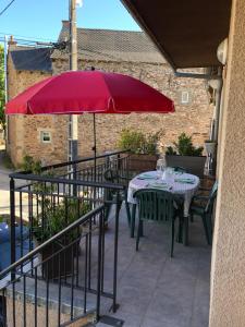 Balkon lub taras w obiekcie T3 LUC-LA-PRIMAUBE chez Monique 2 nuits minimum