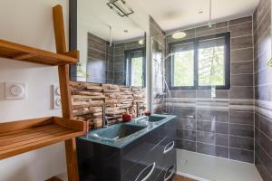 Kúpeľňa v ubytovaní Le Château D'Ancelle + 18 fotografií