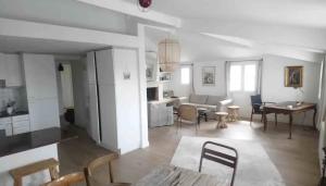 Virtuvė arba virtuvėlė apgyvendinimo įstaigoje Île de Ré - T3 avec sublime vue mer - 80m2 - 4 à 6 pers