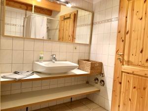 Koupelna v ubytování Ferienwohnung 2 im Böhler Haubarg