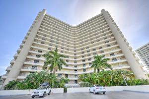 Gallery image of Beachfront Marco Island Condo with Pool Access! in Marco Island