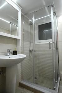 Foto da galeria de Athens Apartment em Atenas