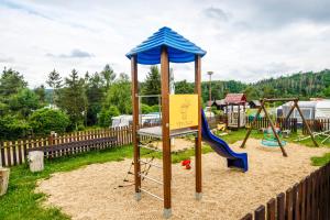 Herní místnost nebo prostor pro děti v ubytování Panorama Orlík