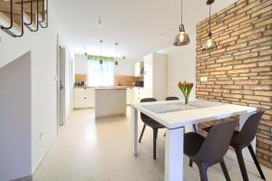 Kuchyň nebo kuchyňský kout v ubytování Apartman Placa