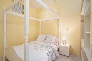 Voodi või voodid majutusasutuse Appartement La Source -Calme avec belle vue mer toas