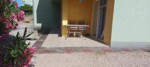 Patio alebo iná vonkajšia časť ubytovania Apartments Sunshine & Smile