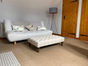 Et sittehjørne på The Stables, charming converted, 2 bedroom Cottage, Melrose