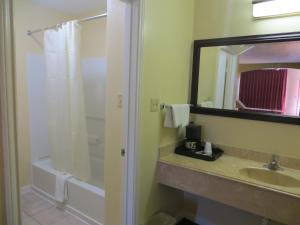 Fotografie z fotogalerie ubytování Americas Best Value Inn & Suites Hempstead v destinaci Hempstead