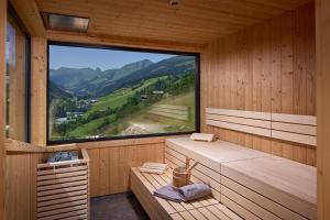 Nespecifikovaný výhled na hory nebo výhled na hory při pohledu z aparthotelu