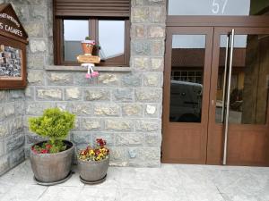 Fasada lub wejście do obiektu Los Casares