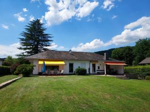 Afbeelding uit fotogalerij van Ferienhaus Zum Prinzenkopf in Alf