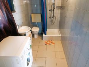 Kúpeľňa v ubytovaní Apartments Babic 50 meters from the beach