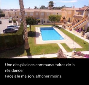 Bazén v ubytovaní Casa de amigos Lomas Del Golf, Orihuela Costa alebo v jeho blízkosti