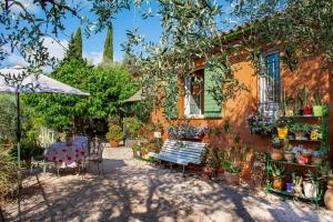 Gallery image of Le Clos des Oliviers in Le Rouret