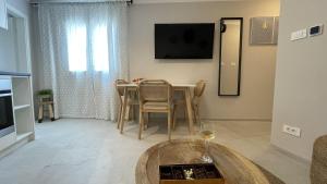 TV a/nebo společenská místnost v ubytování ViSun Apartment 3