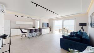 Gallery image of Luxury Penthouse Adriatic Blue - On the beach in Tučepi