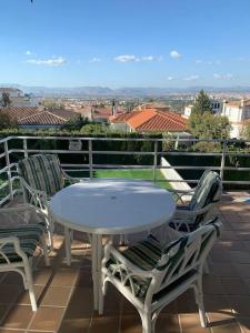 A balcony or terrace at Villa Mare a los pies de Sierra Nevada